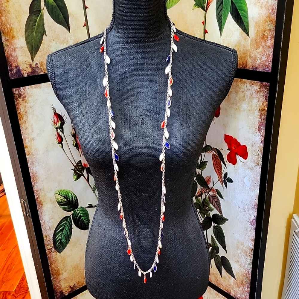 VINTAGE AVON NECKLACE with RED, WHITE, and BLUE ACCENTS - Picture 2 of 2